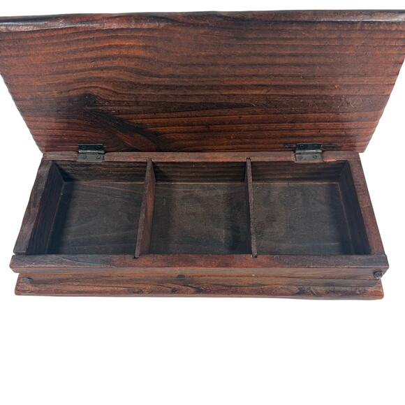 Vintage Wood Jewelry Box Carved Leather Top Roman Guards & Shields Design - Picture 10 of 11